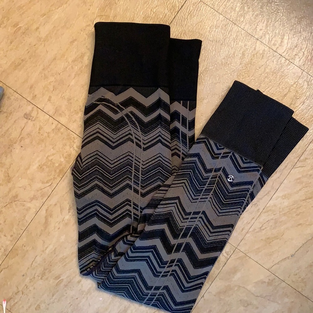 Lululemon street to ebb leggings